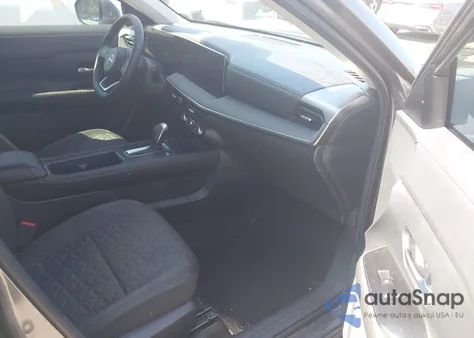 2025 Nissan Kicks Sv Intelligent Awd z USA, uszkodzony, nr VIN 3N8AP6CB4SL369860